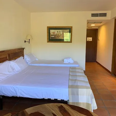 La Figuerola & Restaurant 4* Vandellós