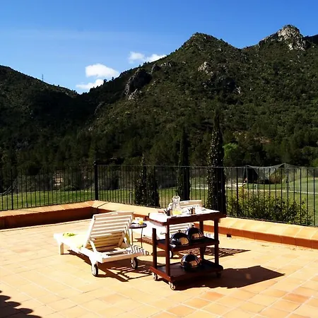 La Figuerola & Restaurant Hotel
